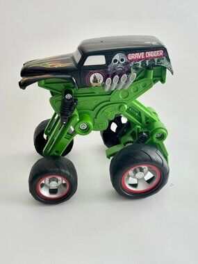 Monster Jam Grave Digger Mega Air Jumper Broken